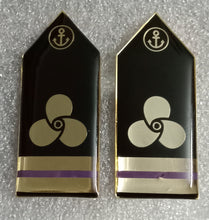 Load image into Gallery viewer, Lapel Pin type Gorget Collar Badges for Merchant Navy Marine Engineers &amp; ETO
